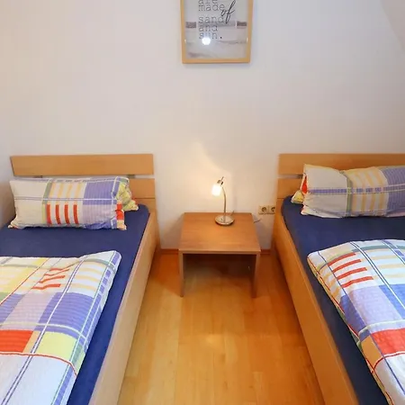 Bertsche 2 Schlafzimmer By Interhome Apartment *