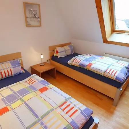 Apartment Bertsche 2 Schlafzimmer By Interhome *